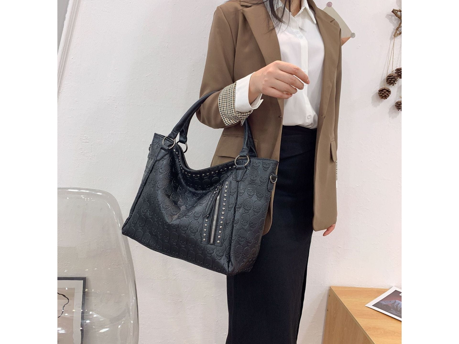 Large Capacity Portable Retro Women's Tote Bag - testpayments02
